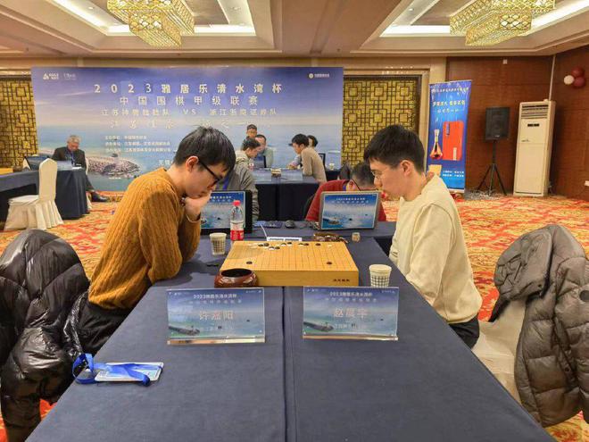 1.22围棋赛事：围甲第13轮韩外援3胜4负，范廷钰主将战力克申真谞