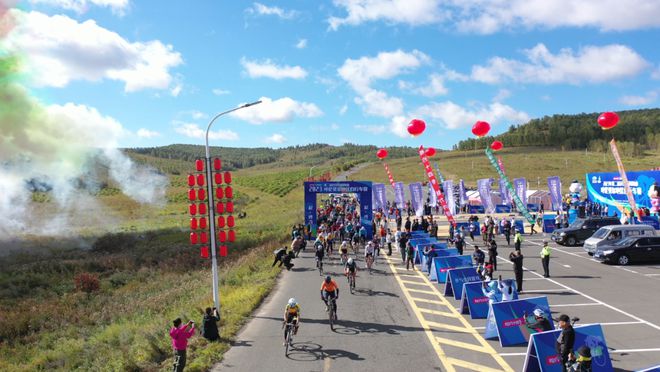 而广州恒大、北京国安、山东鲁能、上海上港、上海绿地申花和广州富力等接近一半的俱乐部的赛季投入